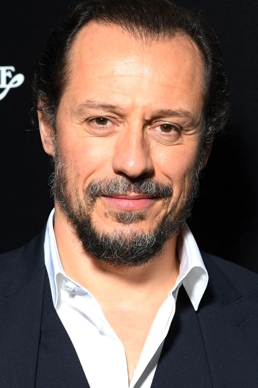 Stefano Accorsi profile picture on TVMFlix